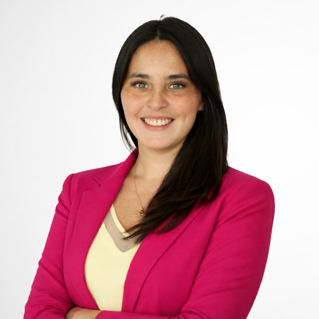 Retrato de Vania Ulloa, Subgerente de Contabilidad e Impuestos